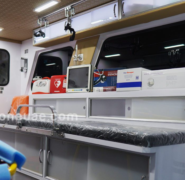 Autozoneuae boat ambulance