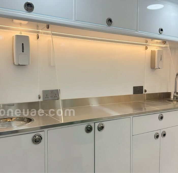 Mobile X-ray unit inside cabinet